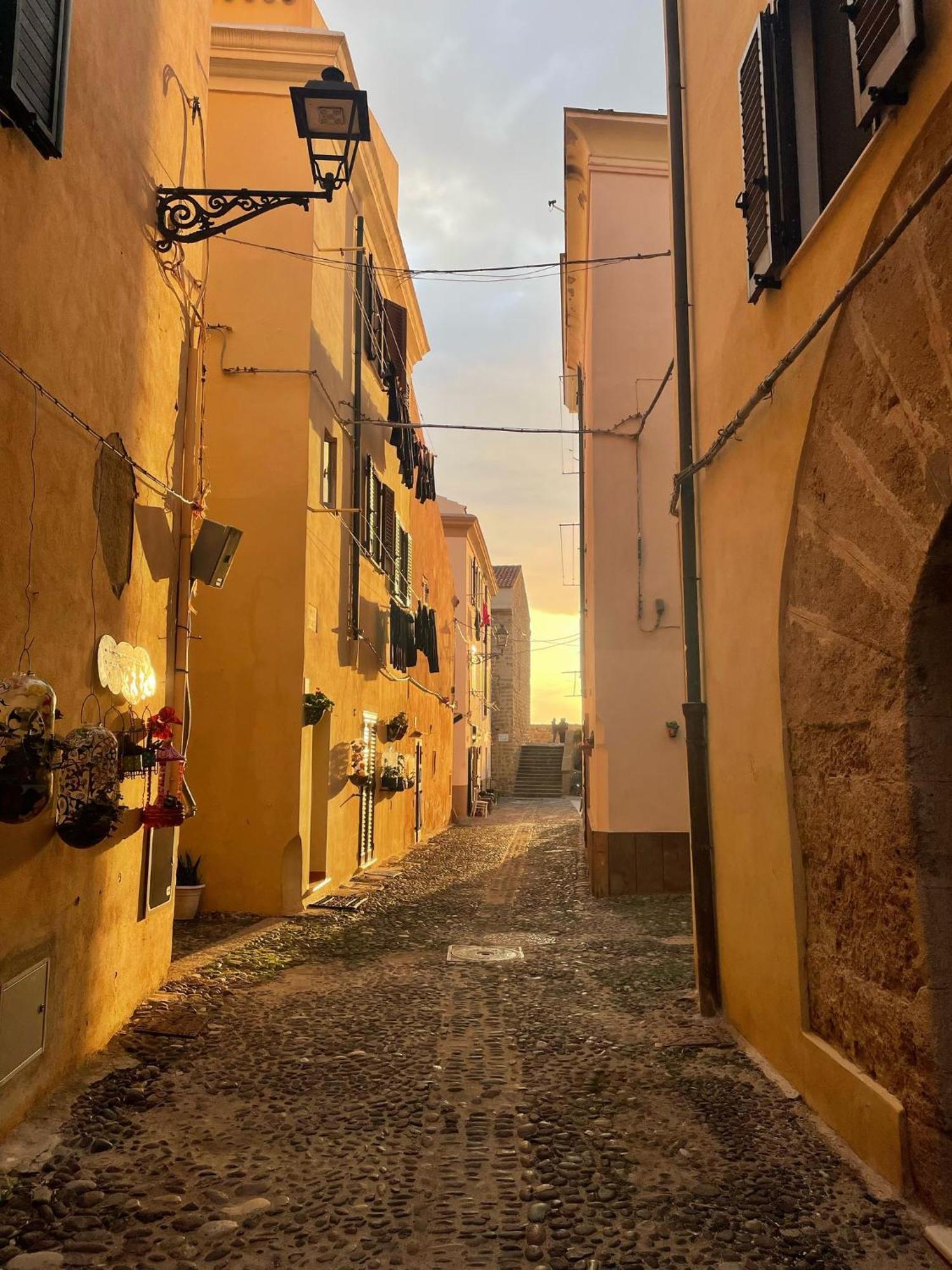 Suite "La Finestra Su Alghero" Exteriör bild